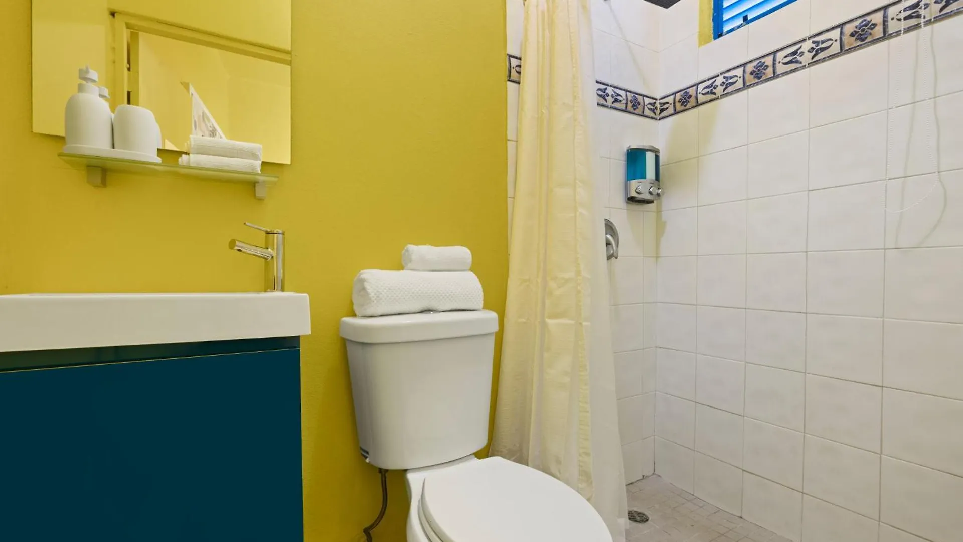 Artistic One-Bedroom Garden Apartment In Sj Mm9 San Juan Porto Riko